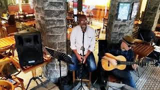 Ronaldo Sá canta no Bar e Restaurante Vinícius em Ipanema/RJ