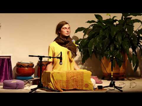 Stille Meditation, Mantrasingen, Arati im Satsang  - Yoga Vidya live 20.00 - 29.09.2020