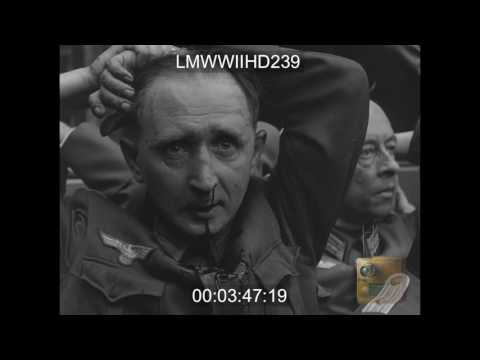 PARIS, FRANCE, 08/25/1944, PARIS LIBERATION _ CIVILIANS AND GERMAN PRISONERS IN THE ST - LMWWIIHD239