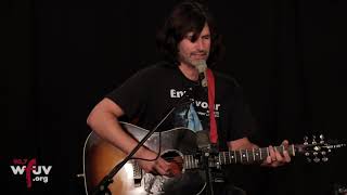 Pete Yorn - &quot;I Wanna Be the One&quot; (Live at WFUV)