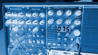 Video thumbnail for JOMOX MODBASE 09 THROUGH MUTANT BASSDRUM DISTORTION by H4NDCRAFTED