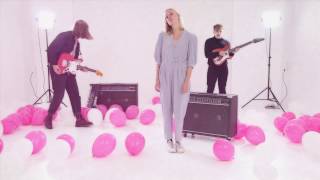 Echo Ladies - Close To Be Close To Me