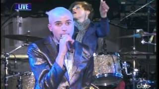 Neon Trees: Animal, Lessons In Love, Everybody Talks (New Year&#39;s Eve 2012)