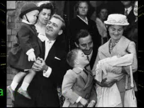 David Whitfield. (You'll Never Walk Alone).1961  A lovely rendition of this Carousel classic. Enjoy