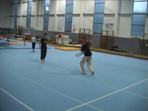 Tricken in Dresden - acrobatic action from germany (2005)