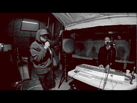 Low Tek Studios - AM Kidd x Viddy V (Art Sessions)