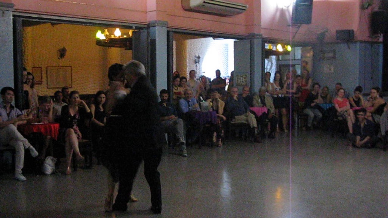 EDUARDO PAREJA "PAREJITA" y LAURA GRANDI en Viva La Pepa Milonga