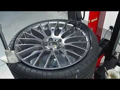 RUN FLAT Reifen montieren mit der Reifenmontiermaschine A2015/A2020/A2025/A2030 von Corghi