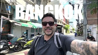 PRIMEIRAS IMPRESSÕES DE BANGKOK, TAILÂNDIA: Templo budista, Pad Thai e  Khao San Road.