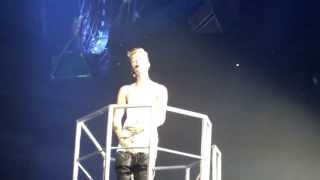 Justin Bieber - Everythings Gonna Be Alright LIVE In Concert (HQ)