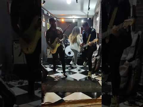 Ericka Nascimento, Jesiel oliveira, Ezequiel Xavier, Felipe Silva - Faraó ou Deus (BarberGroove)
