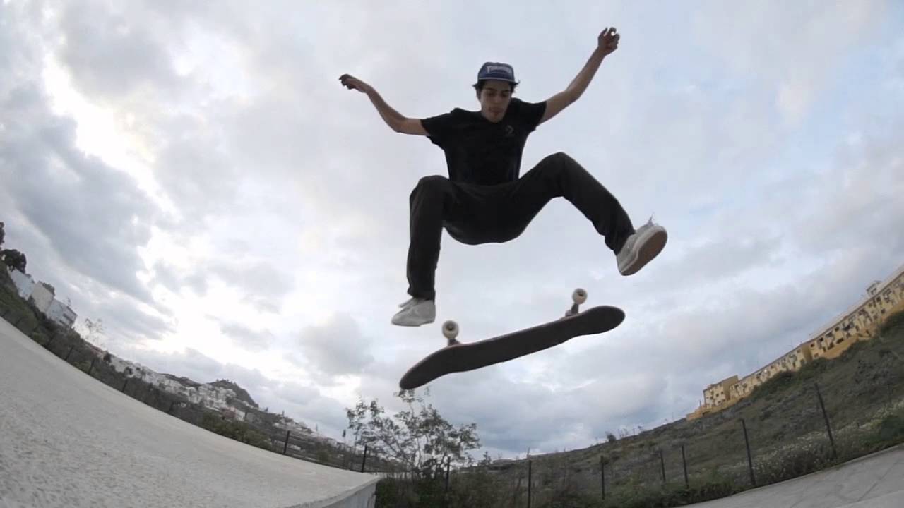 Carlos Cardeñosa: Video Part para 7 Puertas