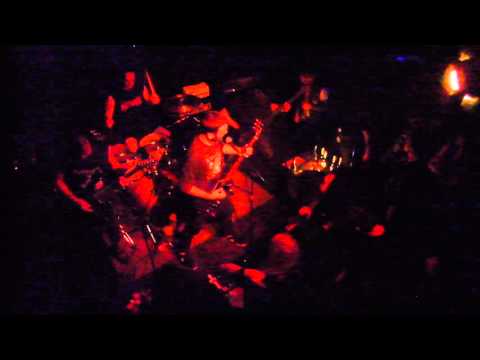 Haemophagus live in Berlin - 2015-11-21 (2/2)