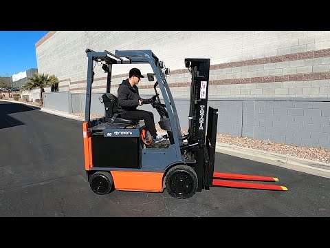 TOYOTA 8-Series 8FBCU25 5,000lb Electric #7319 - Forklift for Sale