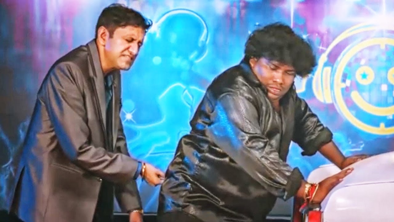 इस आदमी ने कार की चाबी कही और जगह घुसादी | मजेदार कॉमेड?