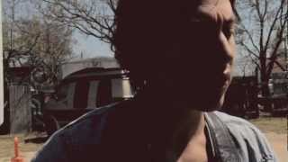 Noah Gundersen - "Poor Man's Son" (Invisible Children Almost Live Series)