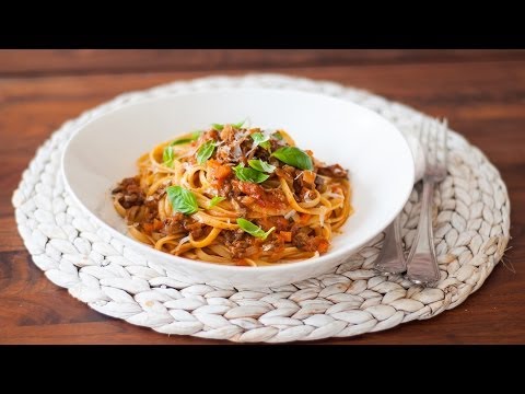 [英文字幕] 番茄肉醬意麵 Bolognese Linguine食譜 ([Eng Sub] 番茄肉酱意面 Bolognese Linguine Recipe)