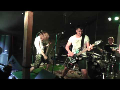 Dissouled   Slaughtered Humans Hacked To Pieces live @ Arsch Cholio 2012