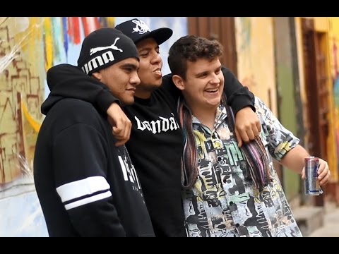 ACZINO, ARKANO y JOTA le tiran a DONALD TRUMP - Red Bull Internacional 2016