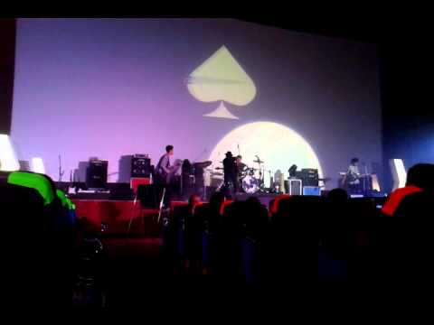 Ilaw Sa Daan / Isang Pagibig - IV of Spades