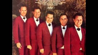 Strangers   Hummin' it up!