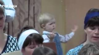 TECHNO TODDLER TURNS IT UP AND LETS IT GO