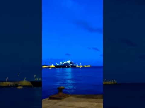 cae la noche en el puerto de Santa Cruz de la Palma