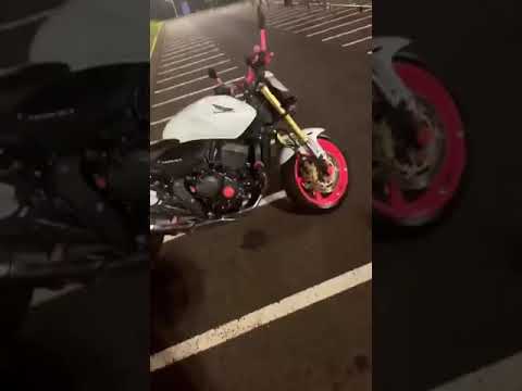 Léo da hornet trollando a namorada