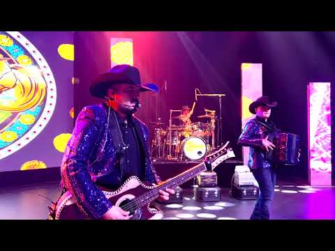 Conjunto El Camino - El Cien Pies / La Telaraña [Live from The Grand Theater]