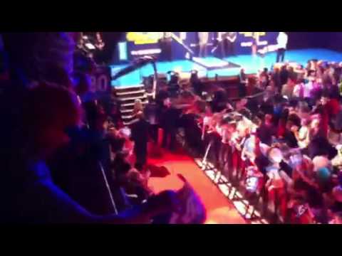 Phil Taylor walk on at grand slam 2011 (Phil falls up the s