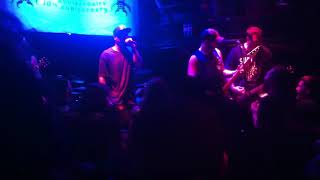 Daggermouth - Sing It Again Rookie Biatch! (21-05-17 - Pouzza Fest - Montreal) (clip)