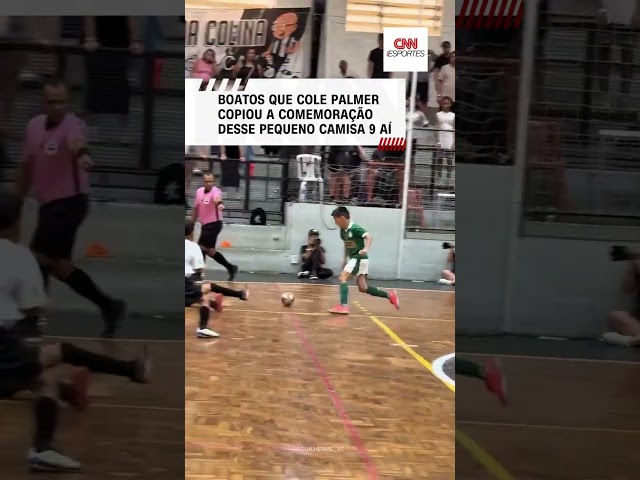 Boatos que Cole Palmer copiou a comemoração desse pequeno camisa 9| CNN ESPORTES
