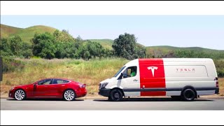 Tesla Mobil App With Roadside Assistance