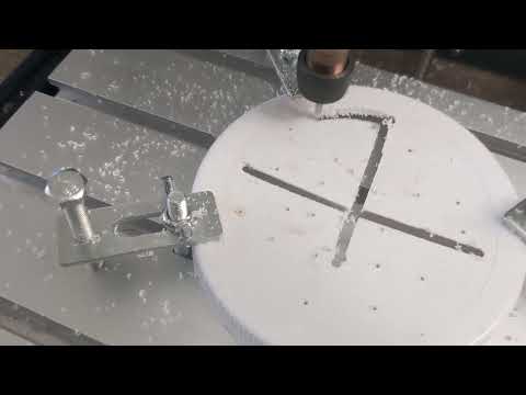 Testing Genmitsu CNC router. Works with Ubuntu.