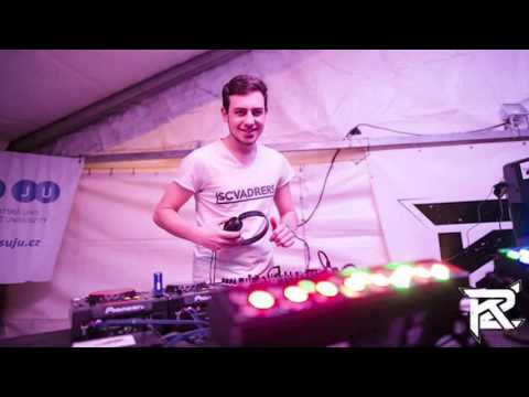 Coldplay - A Sky Full Of Stars (Hardwell edit) Vs Afrojack & Hardwell - Hollywood (Scvadrers mashup)