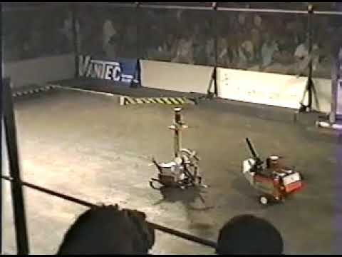 Robot Wars 1997 Autonomous demo match: Gladiator Rodney versus Thumper