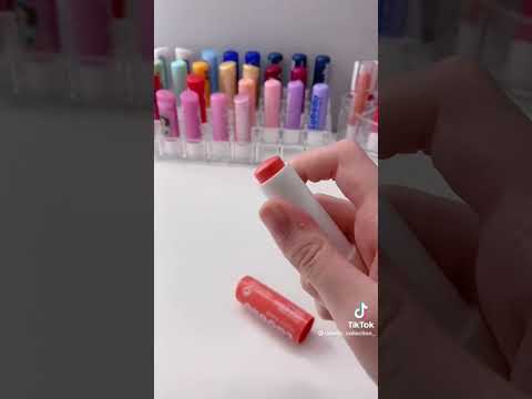Labello Watermelon Shine🩷 VS Labello Peach Shine🧡 #tiktokviral #labello #trend