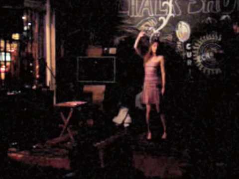 Naomi Elizabeth at Echo Curio