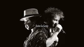 Video Entre La Gente (Audio) de Sara Curruchich, Raúl Paz