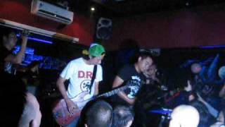686 - Caught in A Mosh @THRASH ZONE Prost Beer Kemang