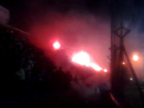 "TECNICO UNIVERSITARIO FIEL HINCHADA" Barra: Furia Roja &bull; Club: Técnico Universitario