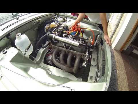 Renault 12 con motor Alpine - primer arranque