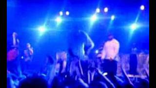 Method Man standing on fans (Melkweg Amsterdam)