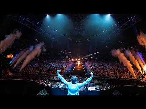 Armin van Buuren - Overture (Live at The Best Of Armin Only)