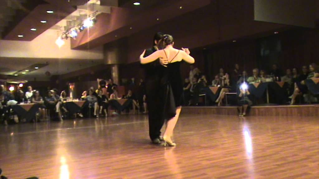 Ariadna Naveira e Fernando Sanchez - Gran Milonga El Chamuyo - Bari - Tango 2