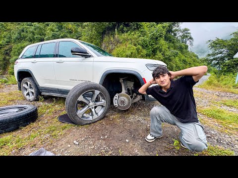New car ka tyre fat gaya jungle me , fass gaye 🥲