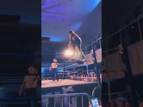 Anthony Greene attempts a top rope splash to Alec Price (Chaotic Wrestling) #shorts #wrestling