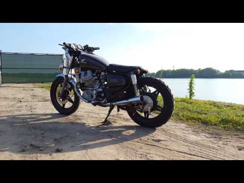 Thumbnail for 1980 CX500 idle from cold start