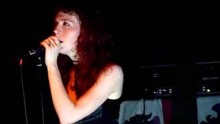 Melissa Auf der Maur - Overpower Thee