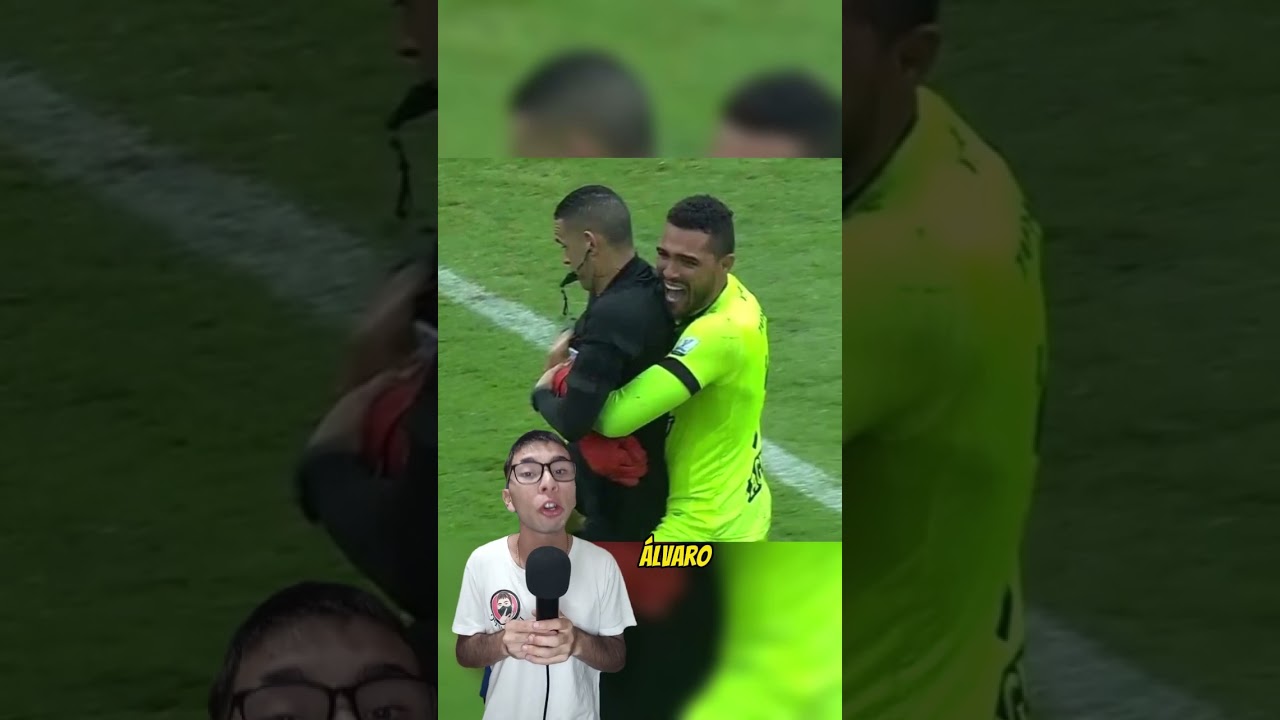 El mejor árbitro del FPC 🤫  #ligabetplay #ligacolombiana #humor #futbolcolombiano #arbitro